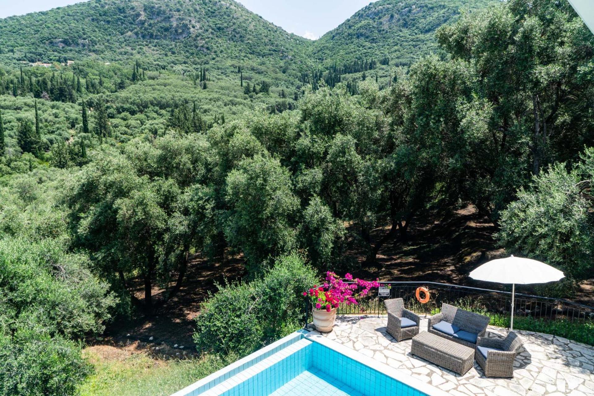 Villa Eleonas Strongyli  Ngoại thất bức ảnh